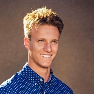 Meet your Posher, Casey